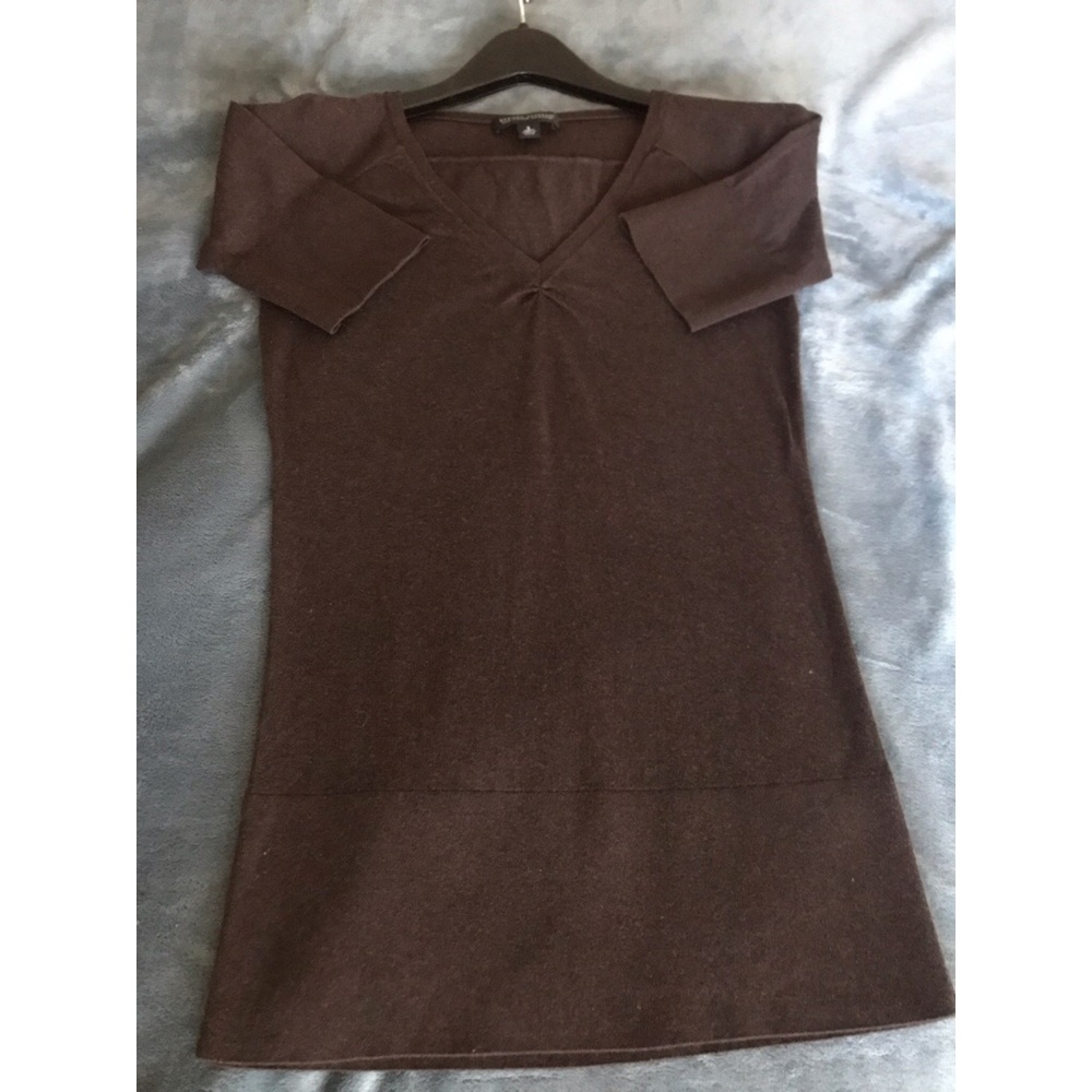 BR Short Sleeve, Long, V Neck Sweater
